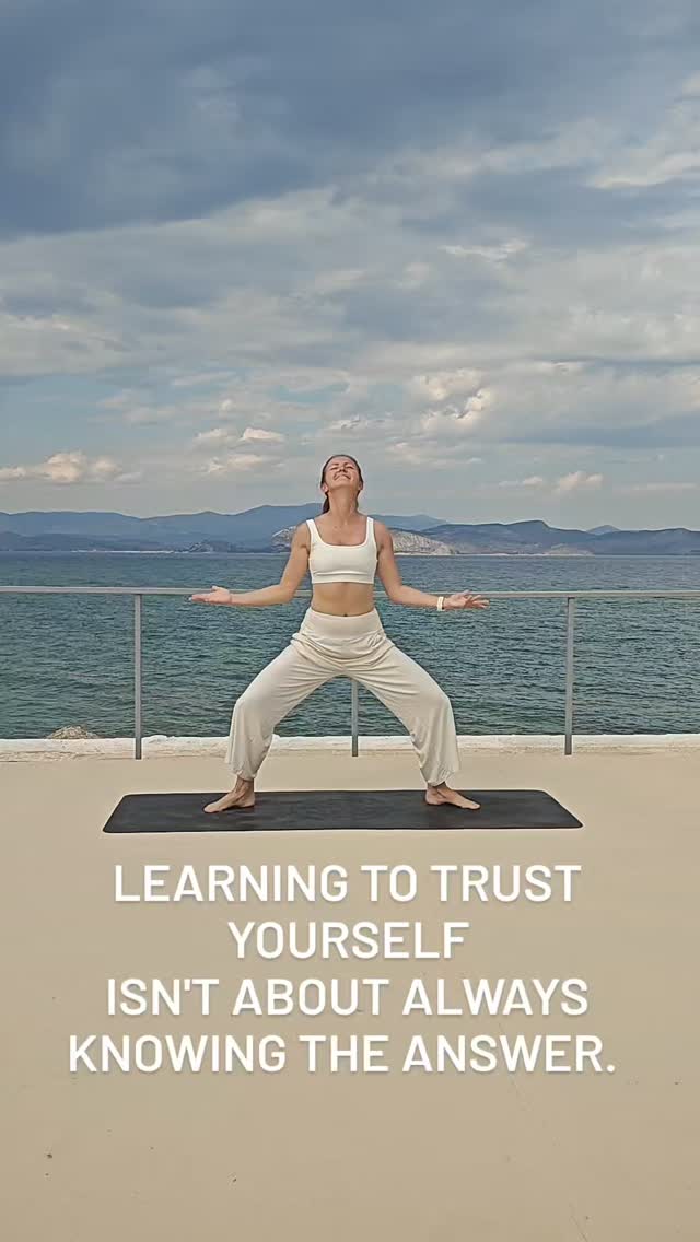 Your gut-feeling is rarely wrong.
You learn to notice your emotions, bodily signals, needs, and values — and take them seriously.

Self-trust grows when we learn to stay connected to ourselves. 🤍

📷Heart of Summer Retreat at the beautiful @seansoul_yogaretreats
.
.
.
.
.
#MindAndFlow #SelfTrust #EmbodiedPsychology #InnerSafety #Intuition