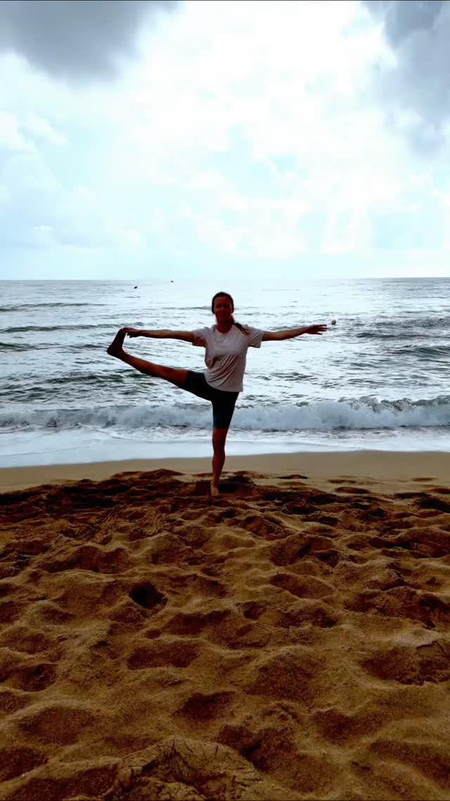 Do a balance pose today - it calms the mind and gets you moving

📷@vision_by_curtis 
.
.
.
.
.
#movementismedicine #move #Psychologie #mindfulness #yogaingreece #yoga #mindbodymedicine